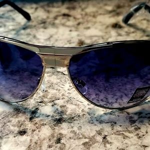 Pocket Pugs Folding Aviator Sunglasses w Case